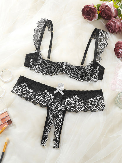 Cute Girl-Style Lace Bra And Underwear Set