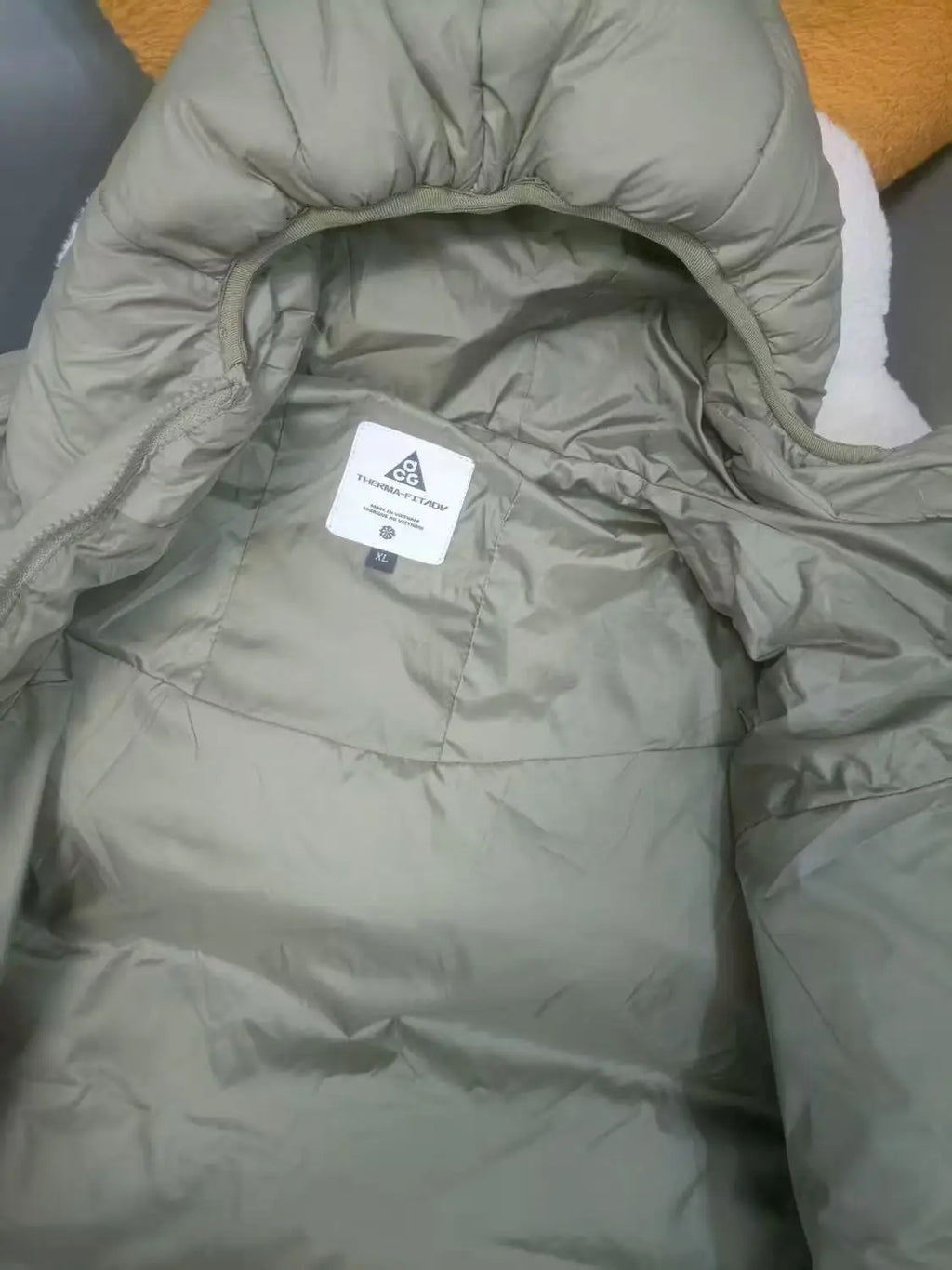 Winter cotton coat hooded warm and thick embroidered fashionable waterproof and windproof coats men winter jacket men clothing