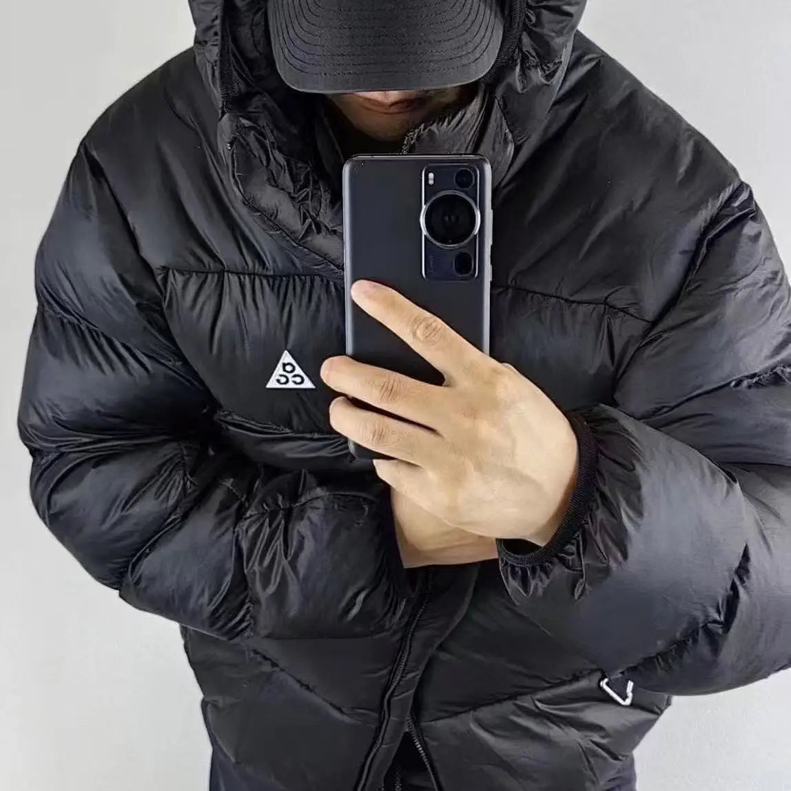 Winter cotton coat hooded warm and thick embroidered fashionable waterproof and windproof coats men winter jacket men clothing